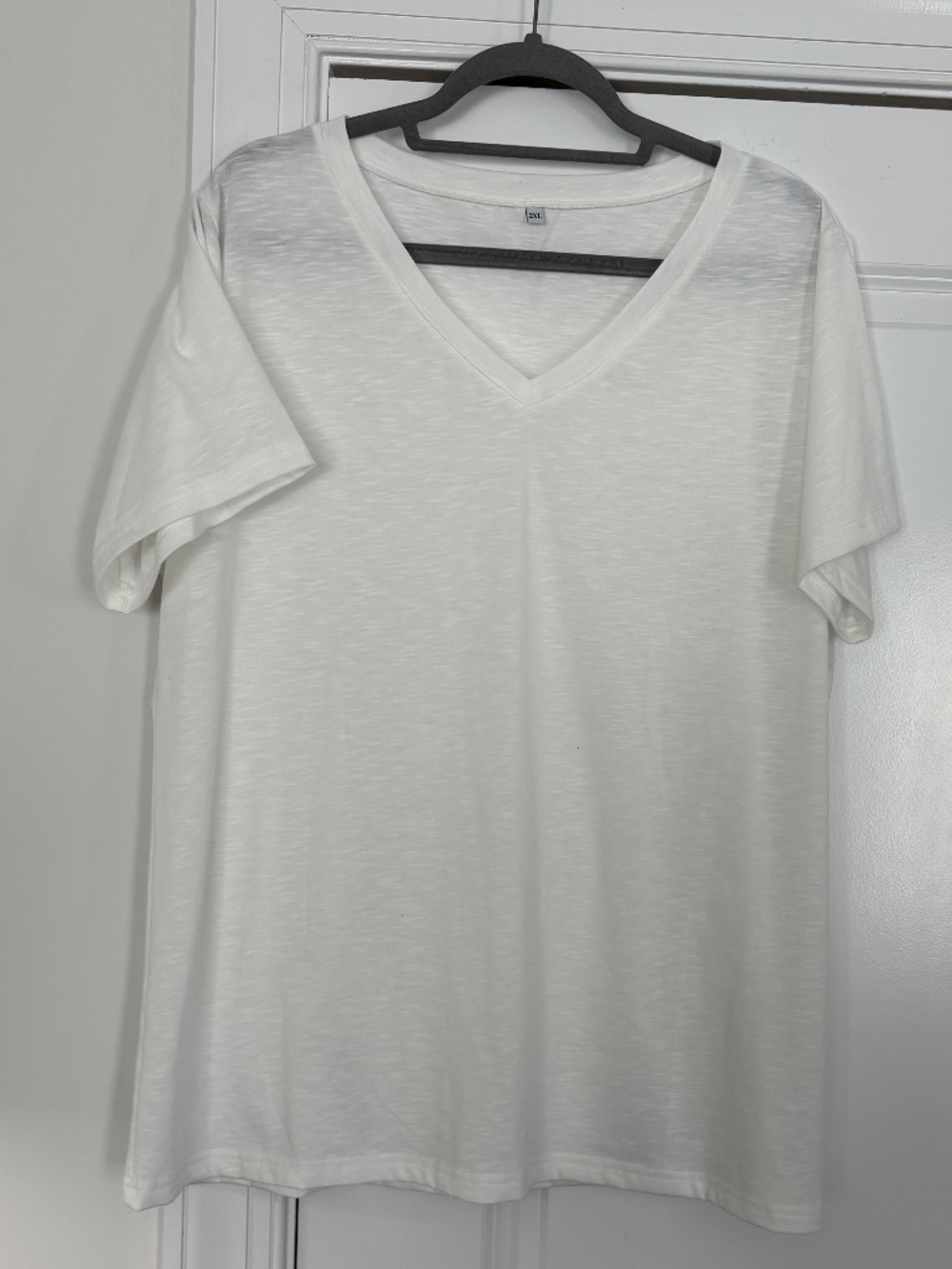 New White Short Sleeve Tee